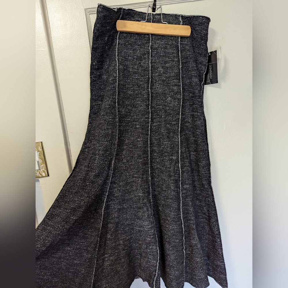 NWT Apanage Wool blend skirt lined
